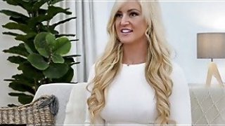 Hot milf proves she has the cunt for the job8oa8