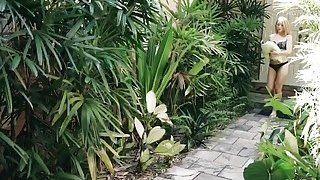 Blonde Teen Raylin Ann To Bang Outdoors