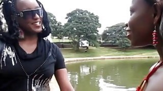Wow! How to please african pussy and ass? These african lesbians will show you.