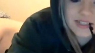 Flexible super cutie teen shows her ss on cam